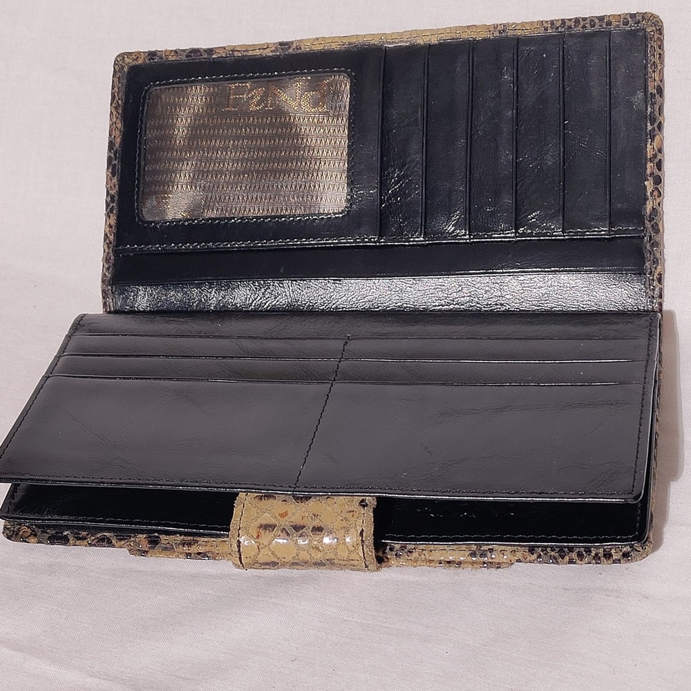 The Find Wallet Python Pattern Leather Wallet Snap Closure - Picture 14 of 16